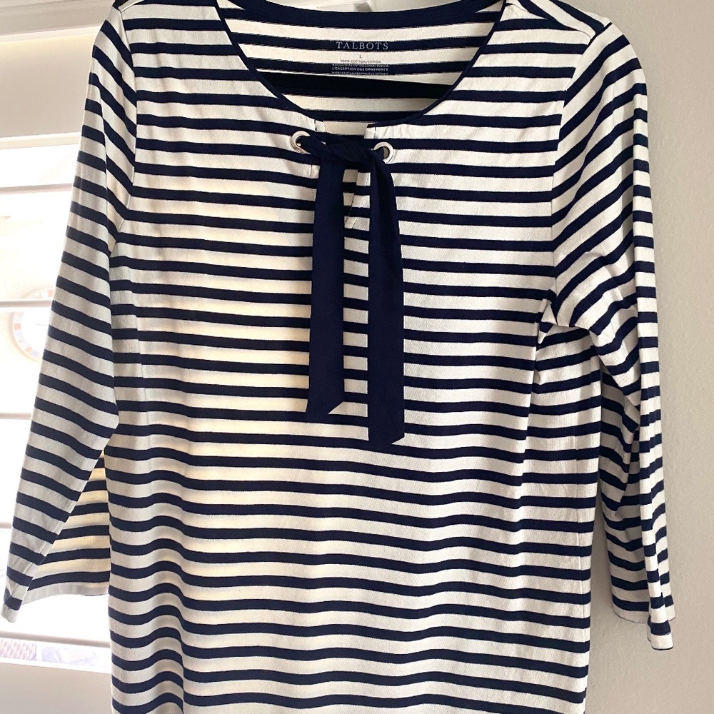 Top with navy and cream stripes.